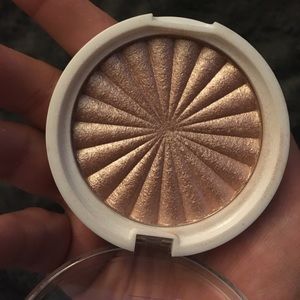 OFRA Madison Miller Highlighter ‘Sea Shimmer’